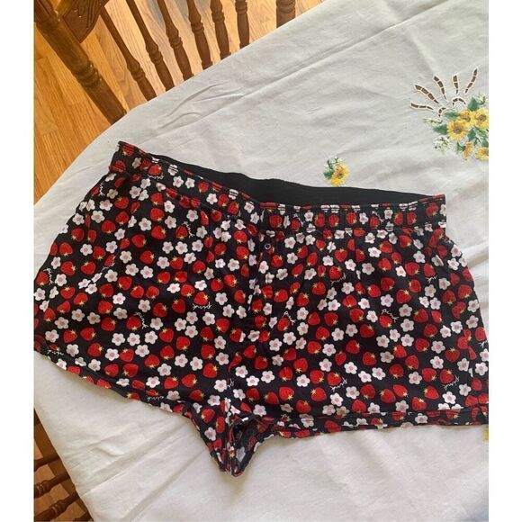 Victoria's Secret Pink Pajama Shorts Womens XXL Red Floral Loungwear - Picture 7 of 7